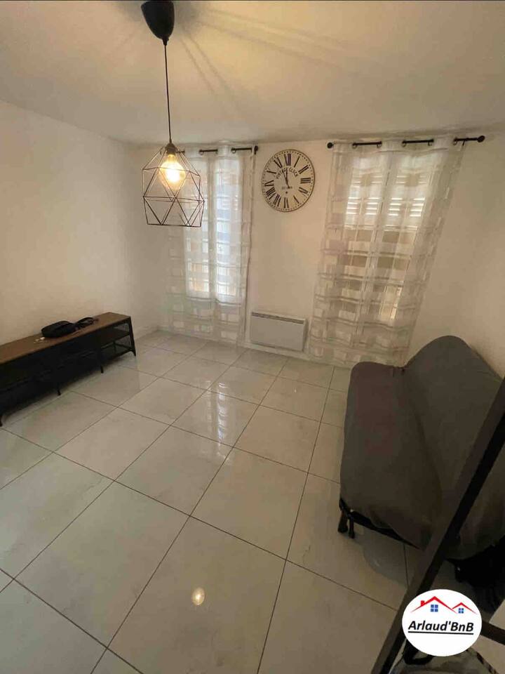 客厅配备沙发床160 x 200