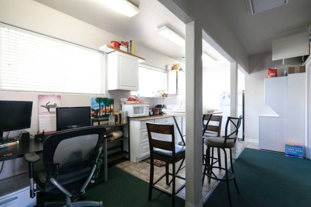 Kitchen/dining area.