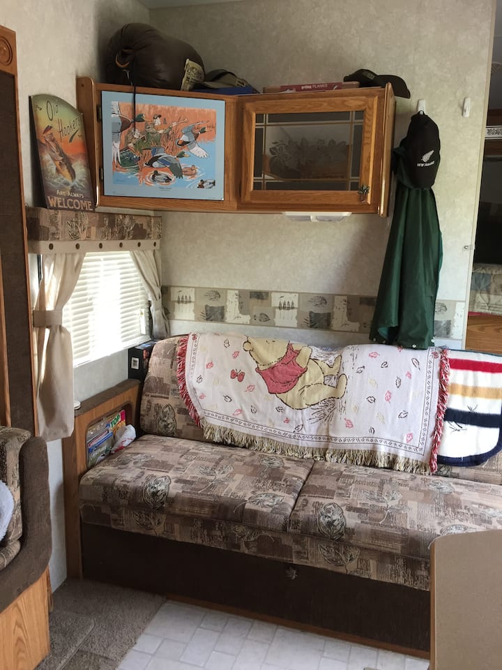 Buck Lake Fifth Wheel Rv - Alberta