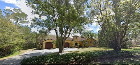 Luxury Mediterranean/Spanish Estate on Lake Sidney
