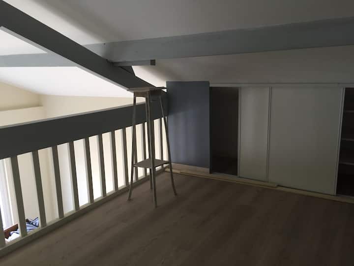 Mezzanine (2 kreveta od 90) s prostorom za odlaganje