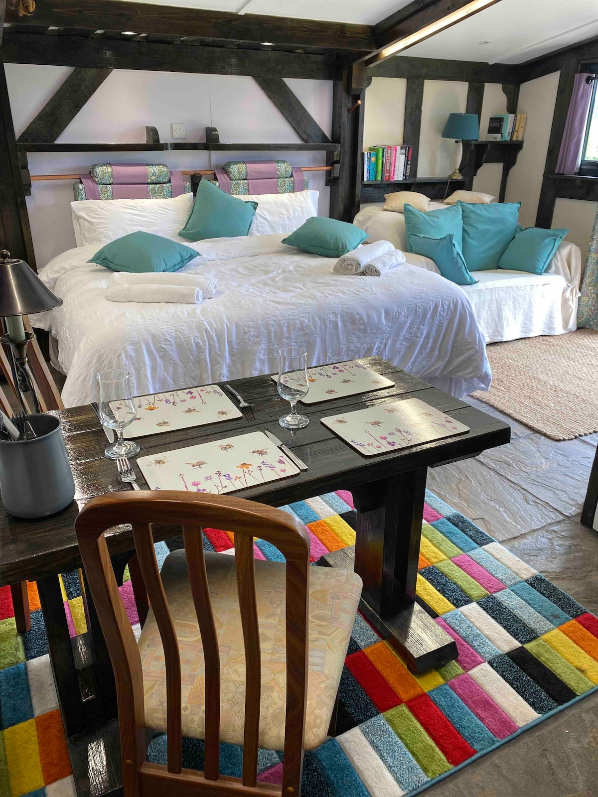 Successful Airbnb property: Beautiful Cosy secluded Cabin in the country in Somerset