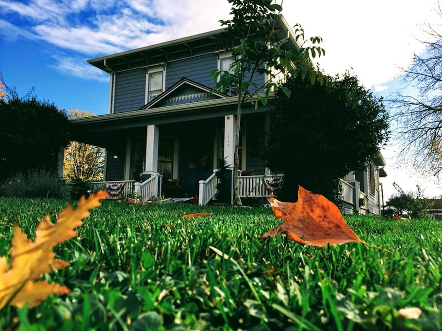 Autumn at the Smith House
