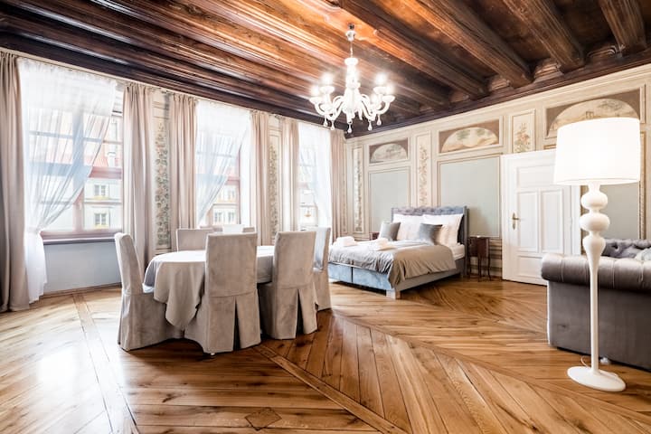 Two Bedroom Historic Apartment In The Cracow's Old Town - Cracovia