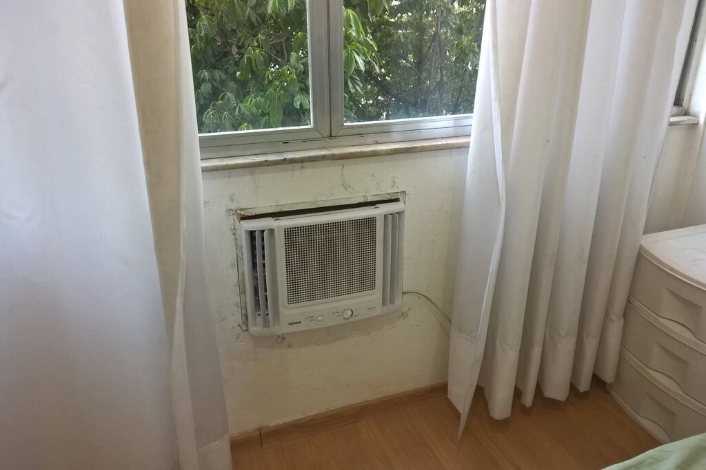 Nova instalação do ar-condicionado para maior silêncio e conforto dos hóspedes.