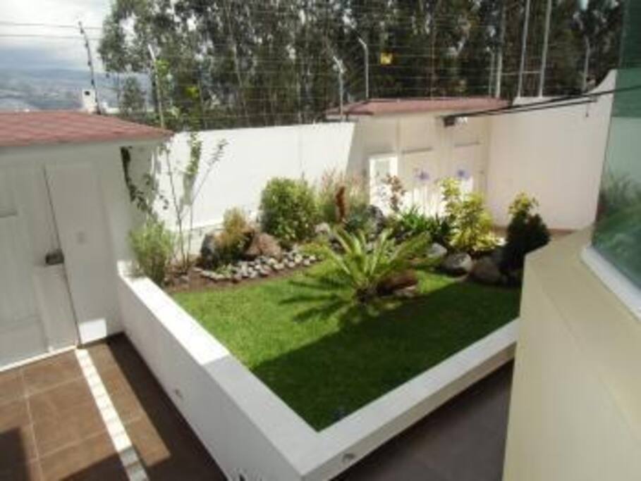 Jardines Casa Principal