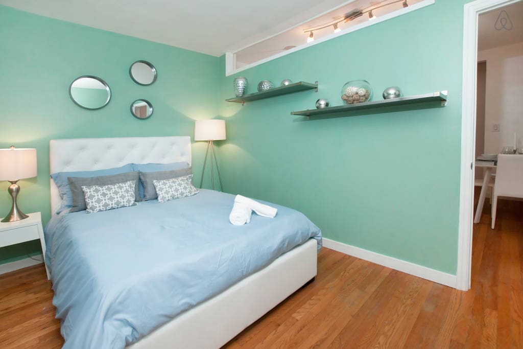 Modern & Bright Queen Bedroom-Green