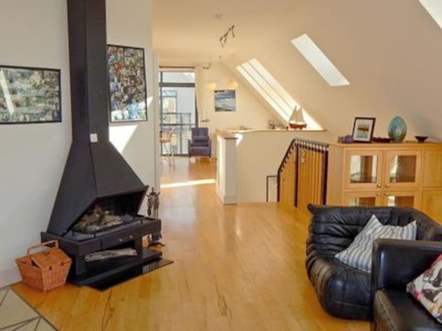Upstairs Living Area