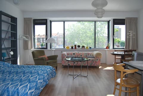 Room with panoramic waterfront view