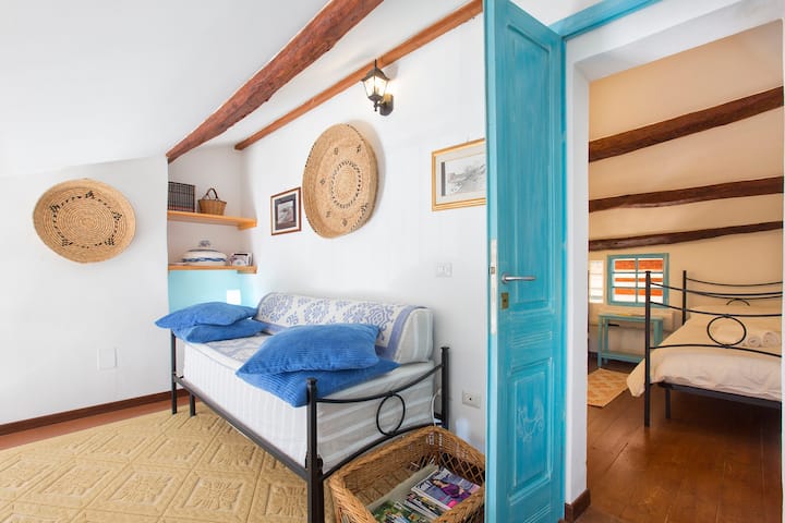 غرفة النوم 2