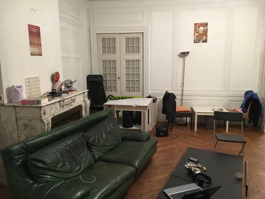 Canapé, bureau, table basse
