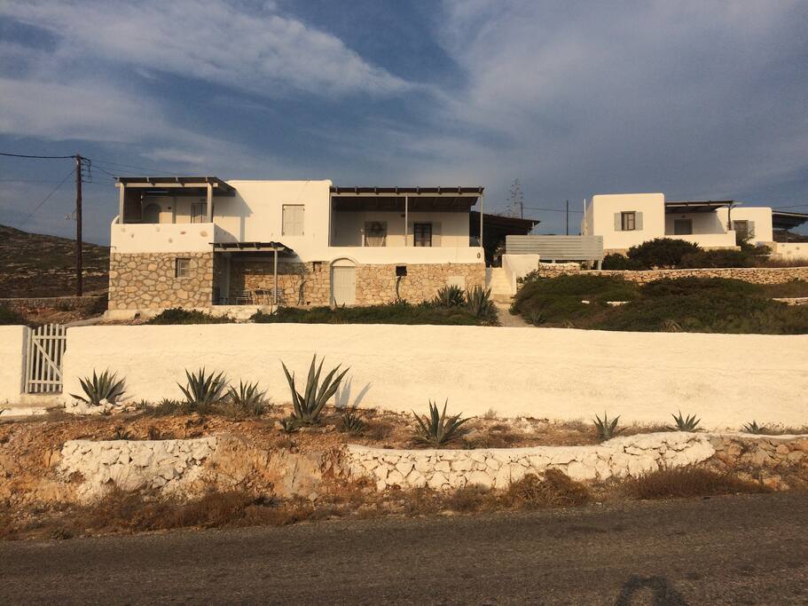A general vew of our houses where you can stay. They are situated in the best part of Stavros village( main village of Donoussa), in a crossroad between kedros and stavros beach and opposite the bus station which can tranfer you in the whole island. What is make our guest houses unique is the magnificient sea, sunset and village vew! Enjoy your stay!