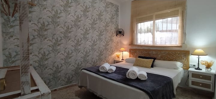 Kitanda cha vyumba 2 vya kulala cha mita 1.5.