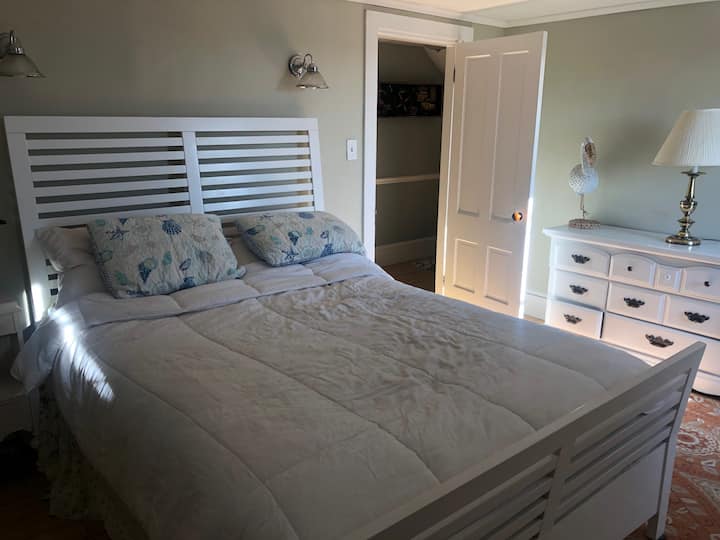 Chambre 1 - Lit Queen Size