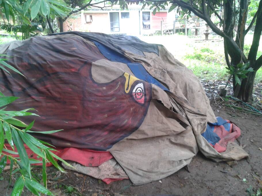 Temazcal https://www.youtube.com/watch?v=HRw5hu6LZSs