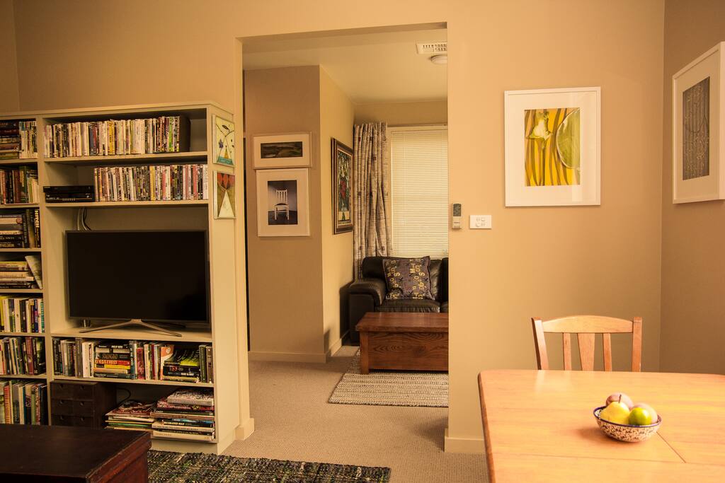 Sitting room 2 with 3 seat leather sofa, Smart TV, DVD player, Wifi