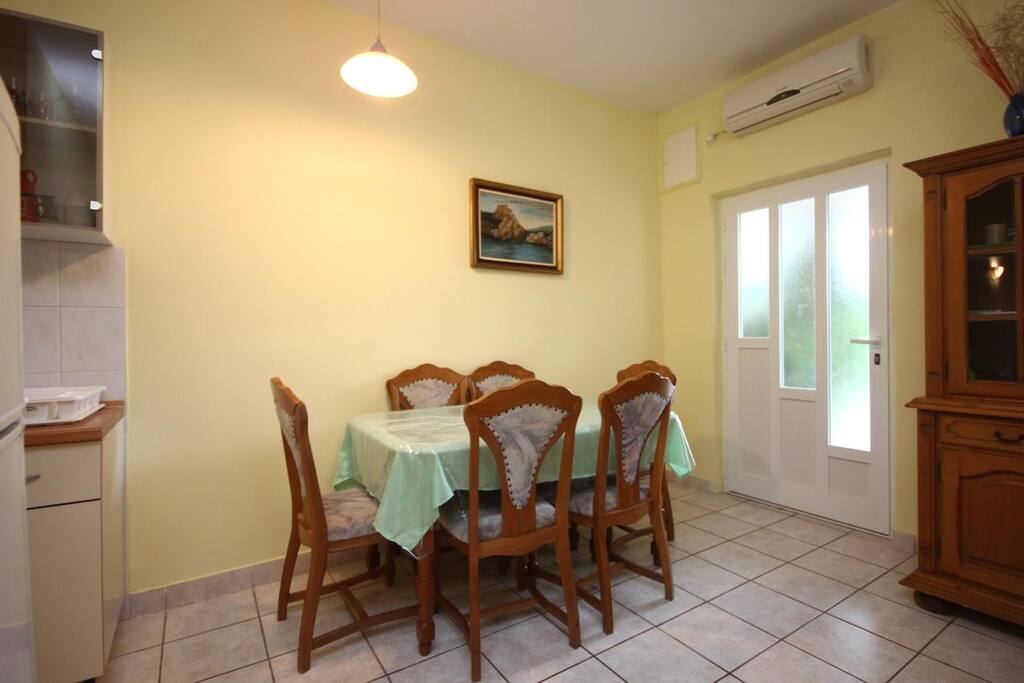 Dining room, Surface: 12 m²