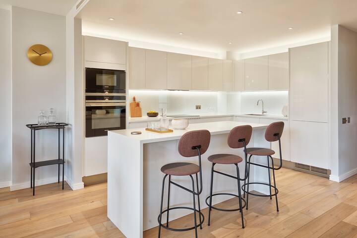 Premium 3 bedroom Apartment – Camden 2 gallery image 5