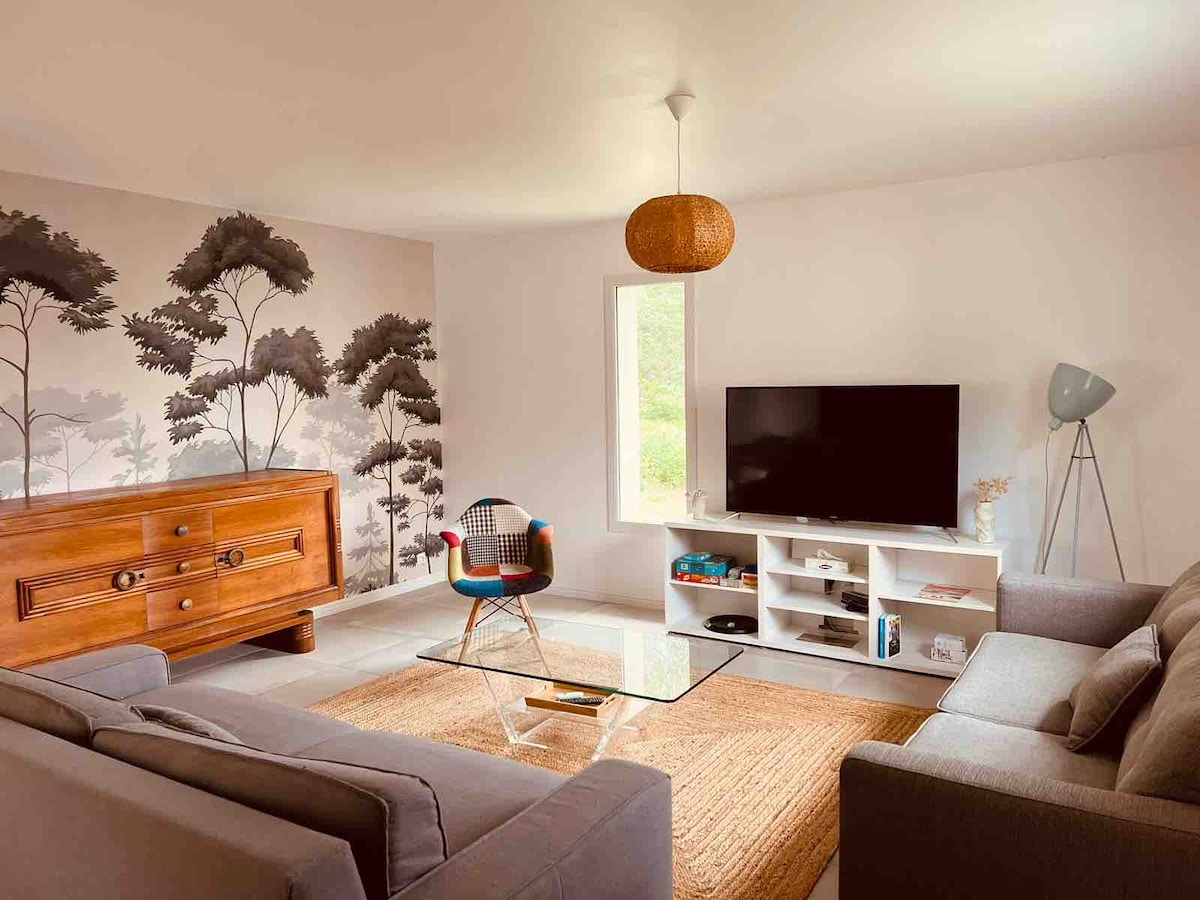 Annonce Airbnb populaire: Family home close to the ocean à Saint Julien En Born