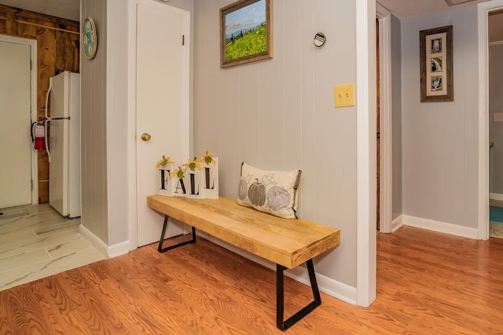 *Riverfront* Pet Friendly Near Downtown Gatlinburg - Gatlinburg, TN