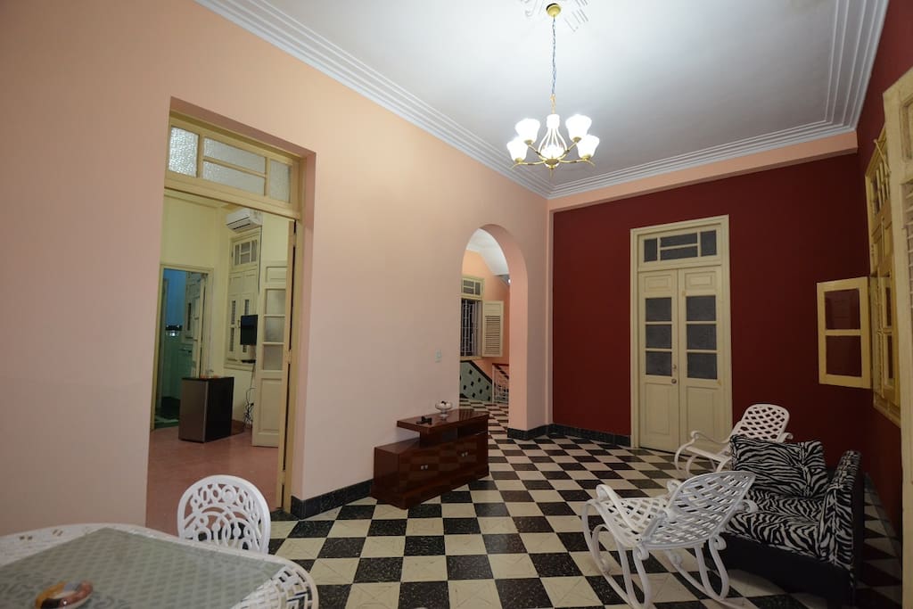 Casa muy amplia ideal para familias y amigos