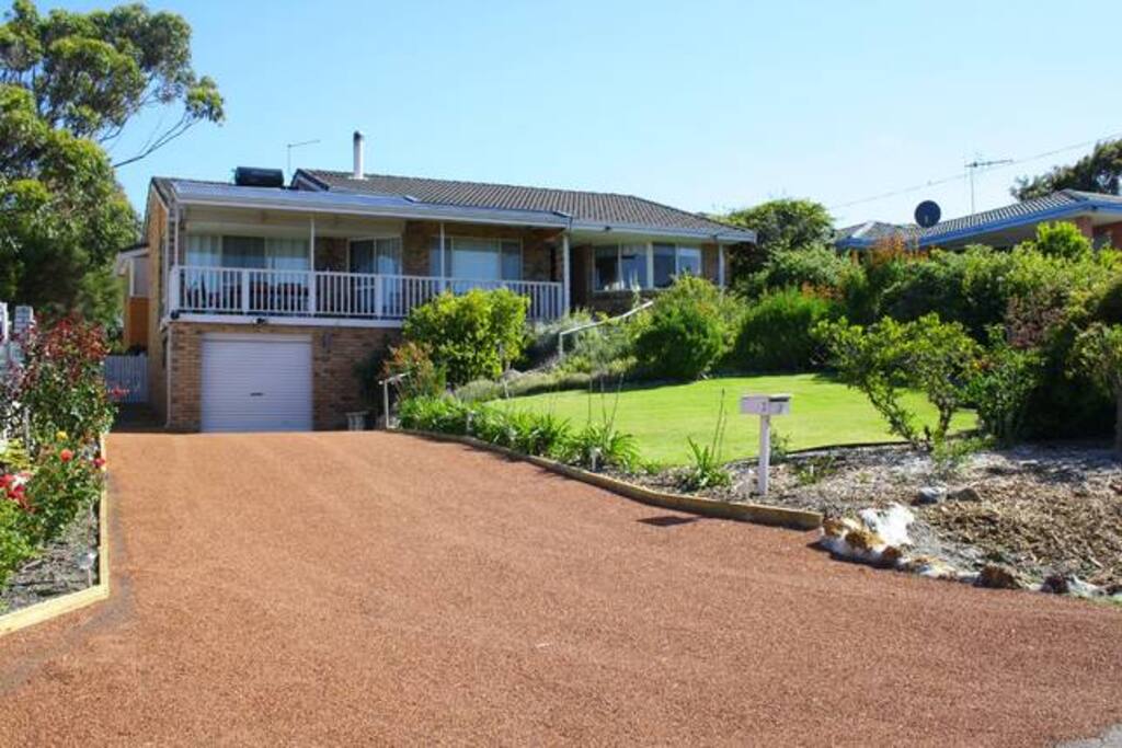 Goode Beach Retreat