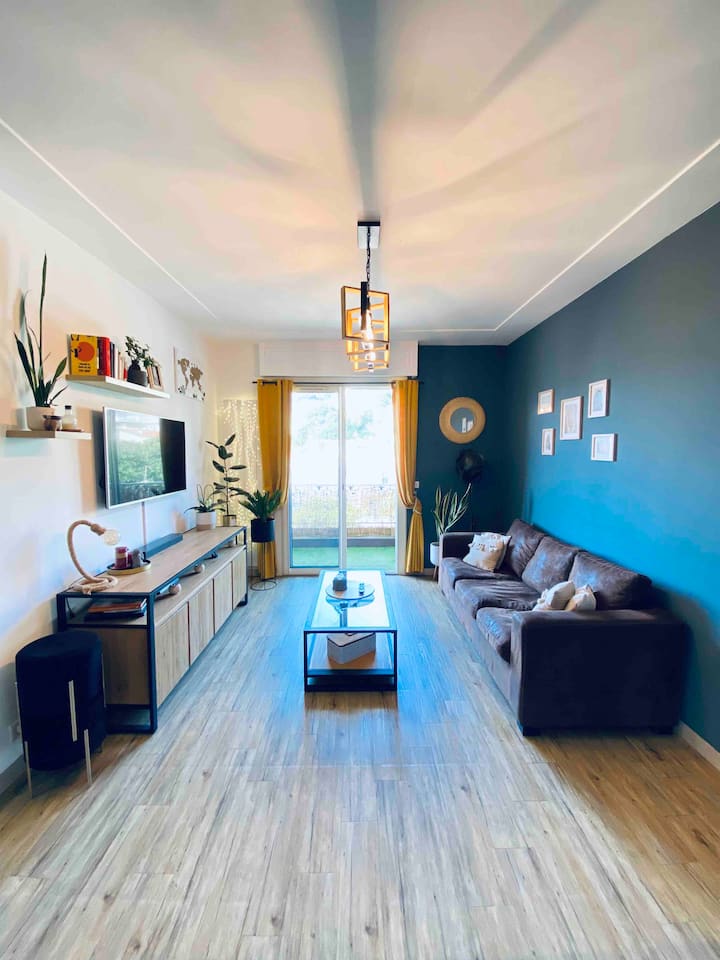Superbe Appartement à Une Minute Du Port De Nice - Nice
