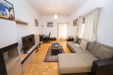 Top performing Airbnb: Beautiful, clean and fully equipped apartment in νεαπολη I