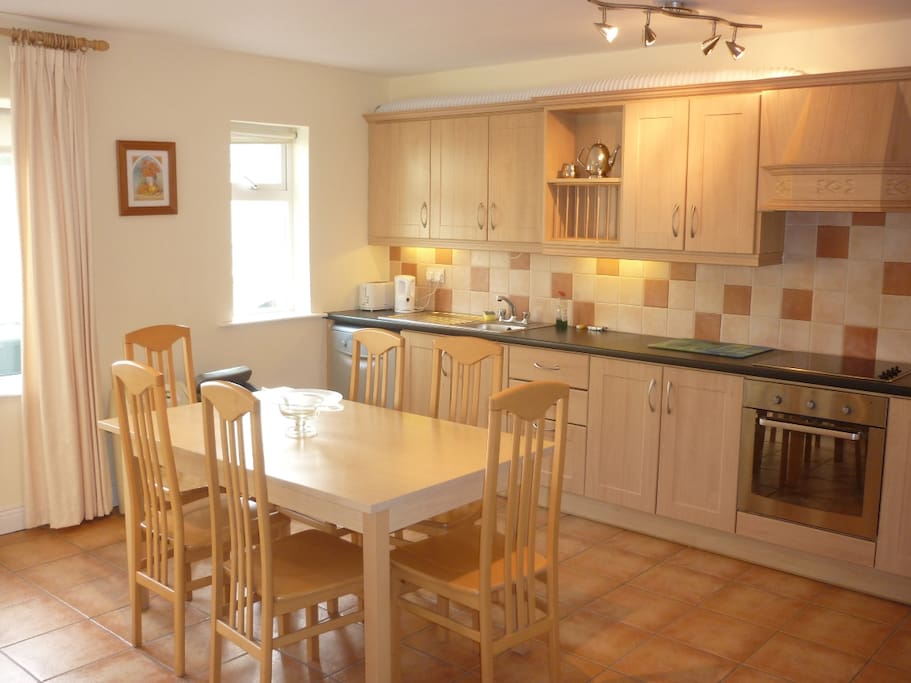 Fitted Kitchen Dining room