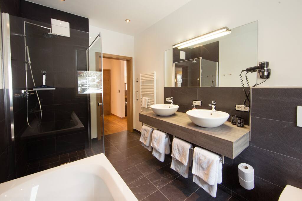 Penthouse bathroom