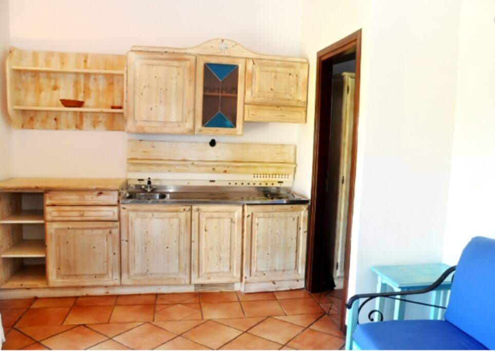 The kitchen fully equipped for 4 people.