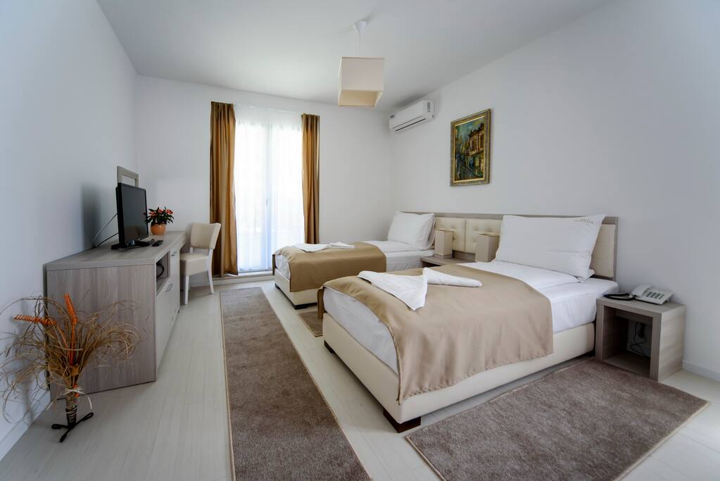 DBL / TWIN room