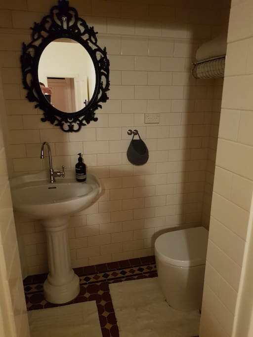 Ensuite