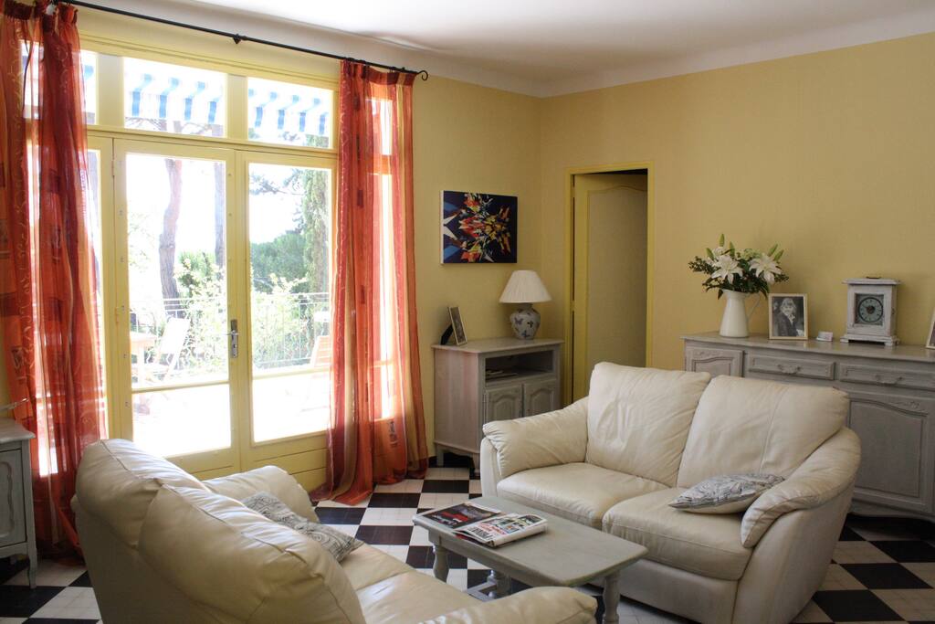 Salon