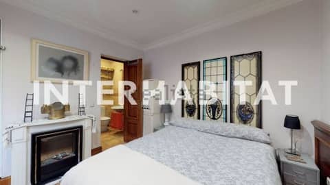 Serenity room w/bathroom in the Center of Madrid