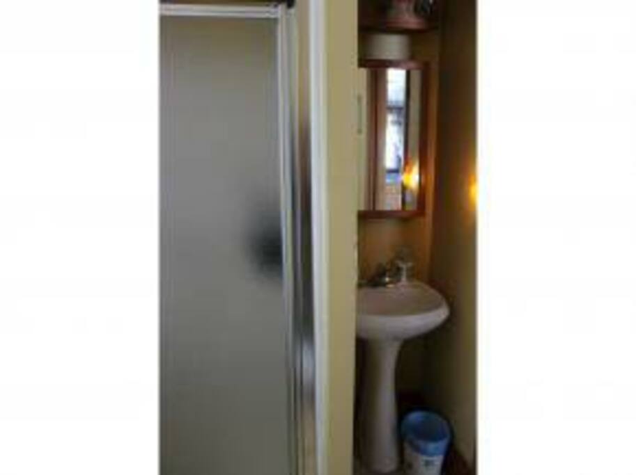 1st Floor Bathroom