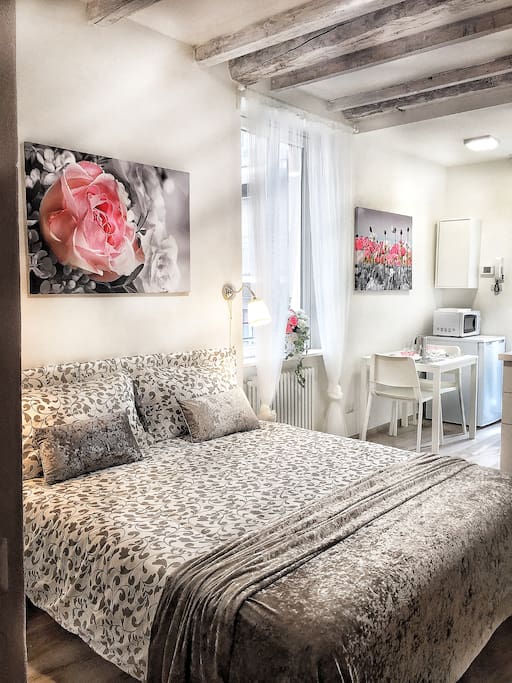 King- size double bed