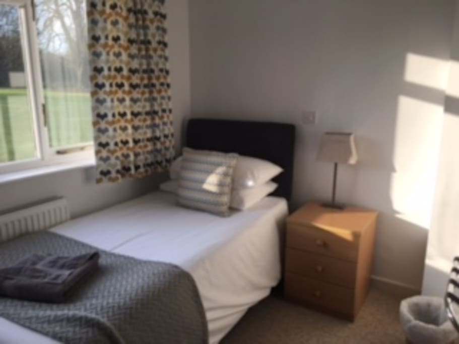 Single bedroom