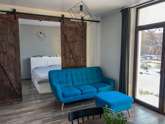 ☆ Central studio + 2 bikes + parking + Netflix ☆