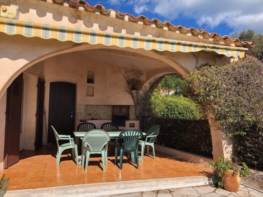 Terrasse abritée