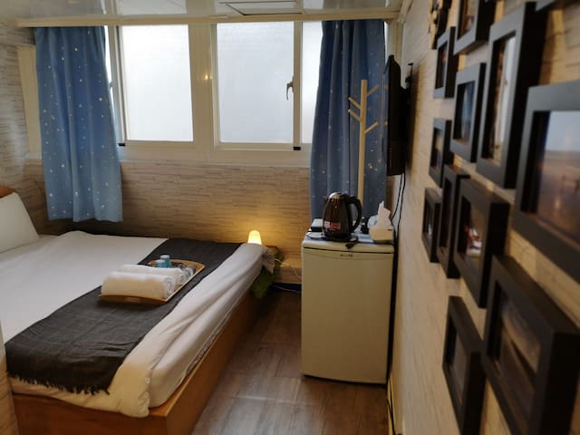 Cozy-Day 9F-2@Ximen Mrt ［free Wifi］［西門2人房］