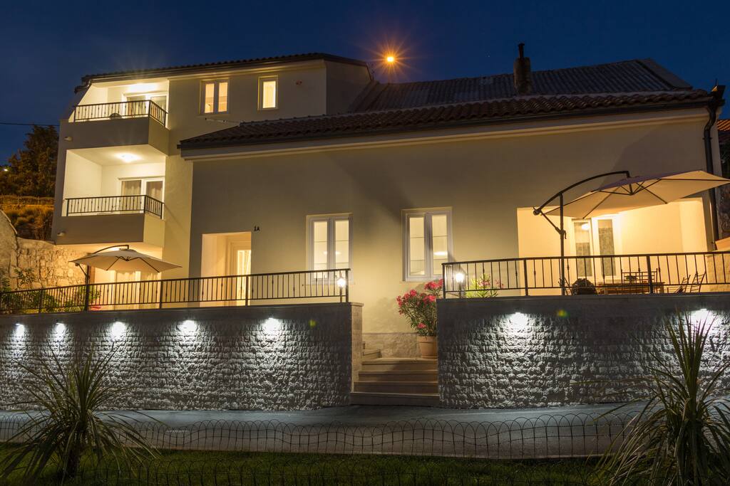 Apartments Dida moj