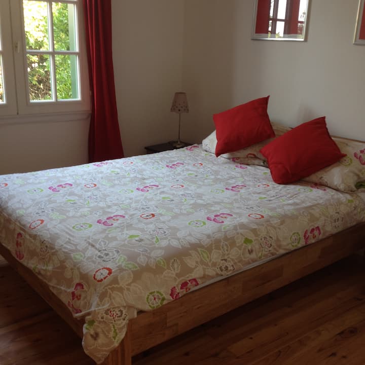 Quarto com cama 160x200