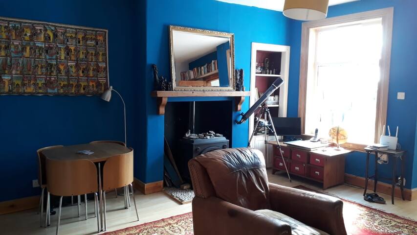 Cosy single room - ideal Central Scotland base