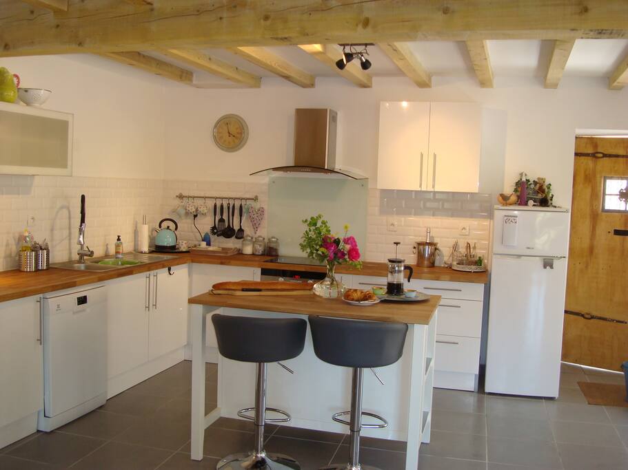 A well-equipped, stylish kitchen with lots of space.