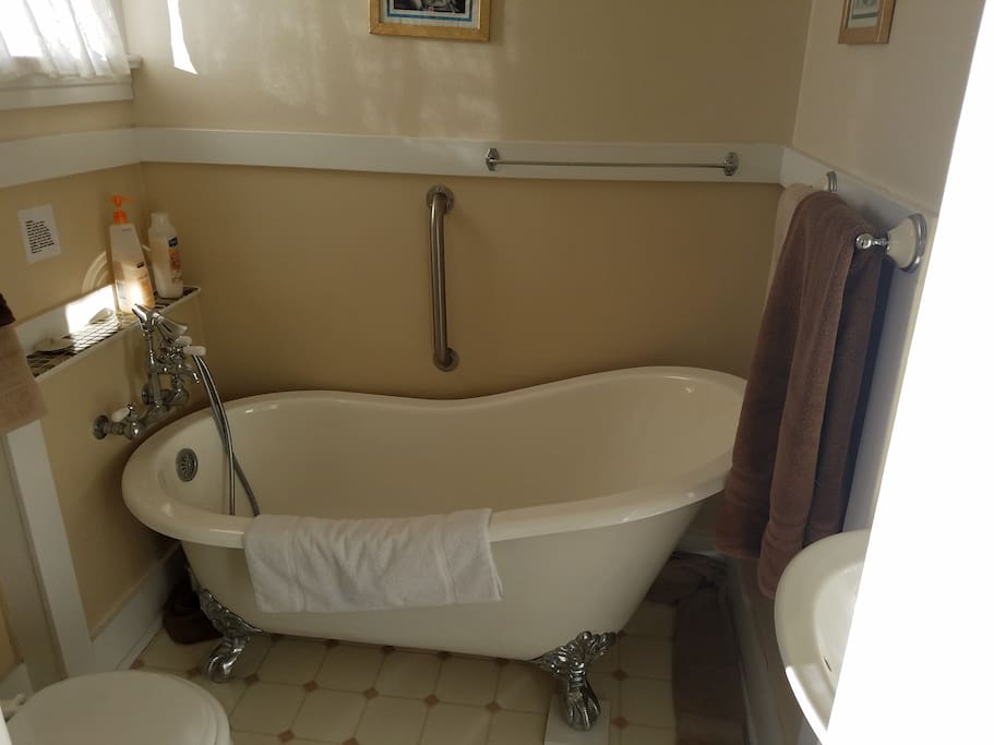 Private en suite bathroom with a claw foot soak tub (no shower)