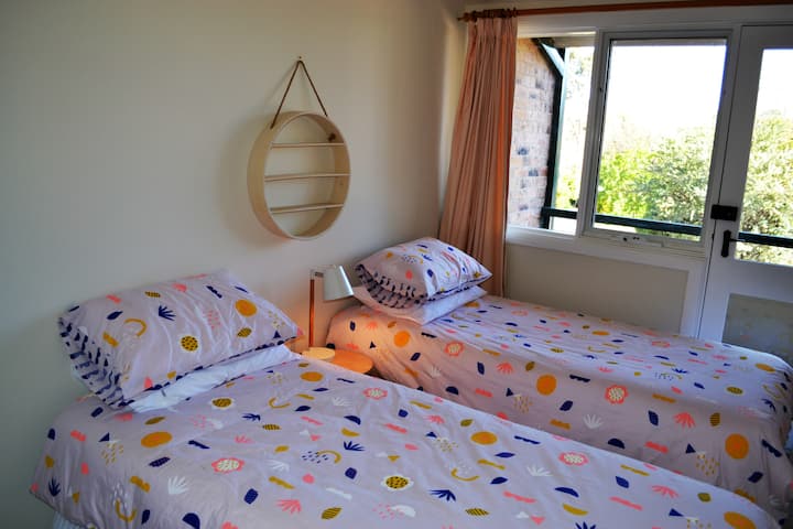 This neat and comfortable 2 single beds will surely complete your hours of rest because of its safe and quiet surroundings.
