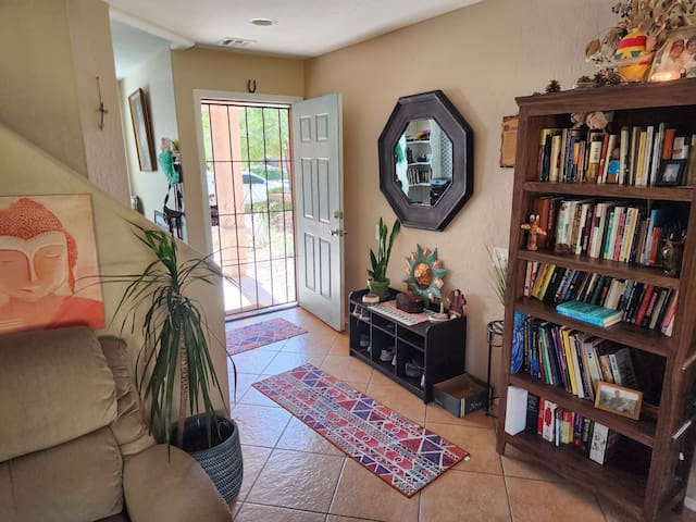 Bungles Bungalow: Pet & 420 friendly Entire house