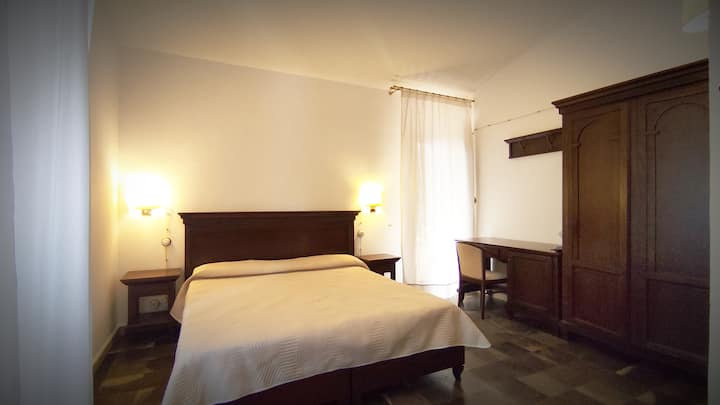 غرفة النوم 1