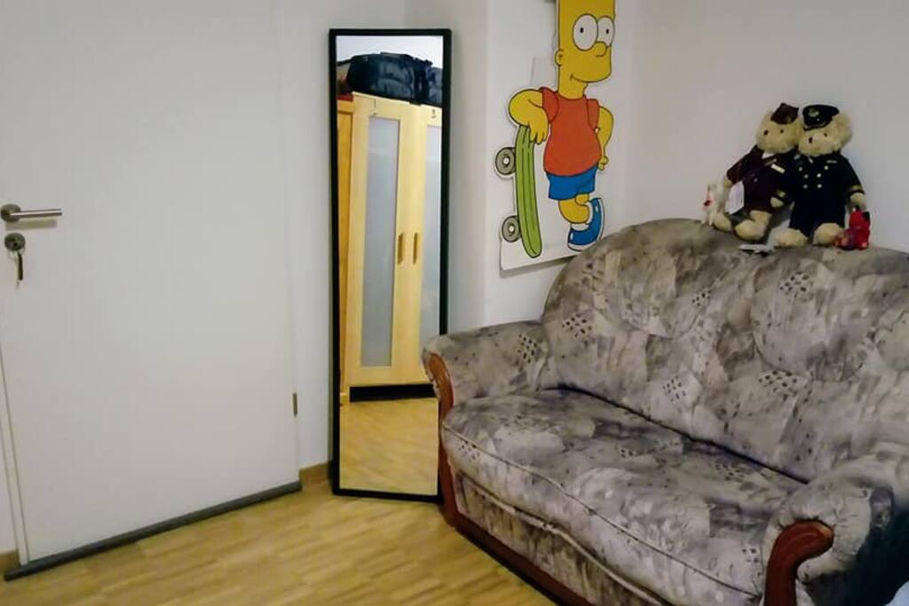 Couch im Zimmer